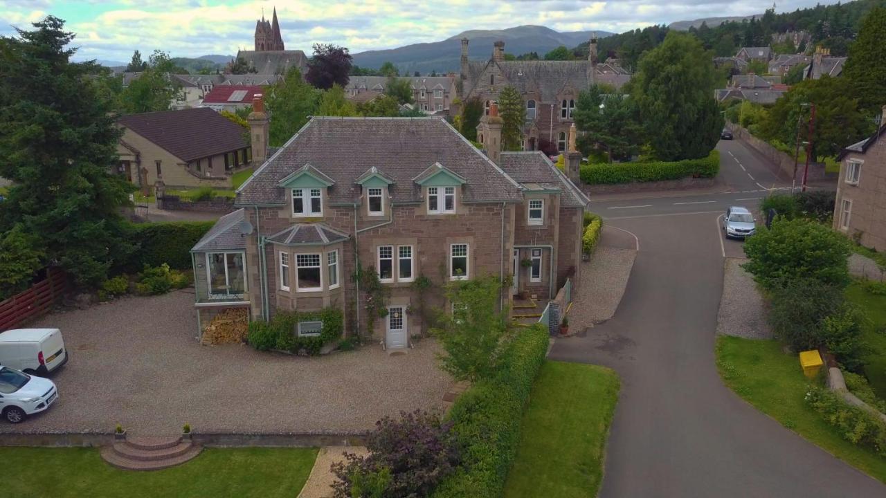Firtree Bed And Breakfast At Galvelbeg House 克里夫 外观 照片
